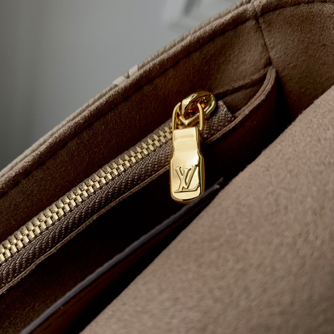 Sac à main – Réf. M82211
