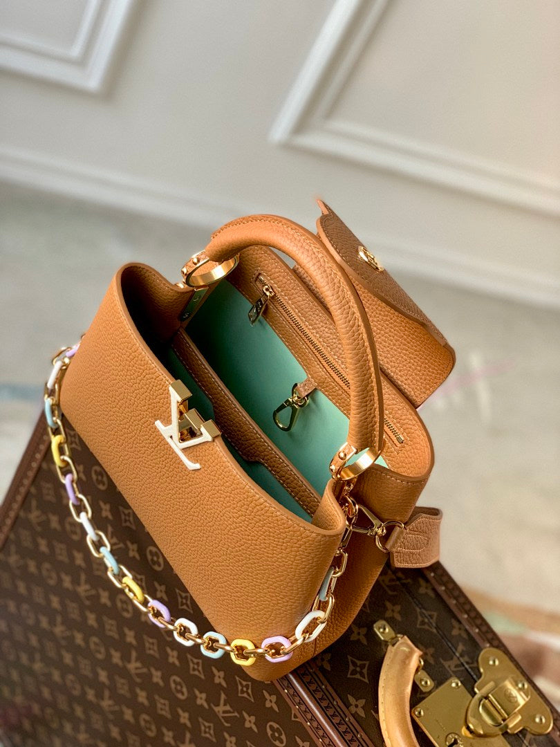 Sac à main Capucines – Réf. M21798 · Marron · Coloris 2