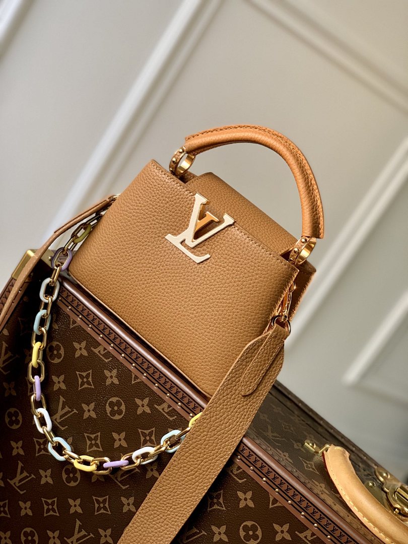 Sac à main Capucines – Réf. M21798 · Marron · Coloris 1
