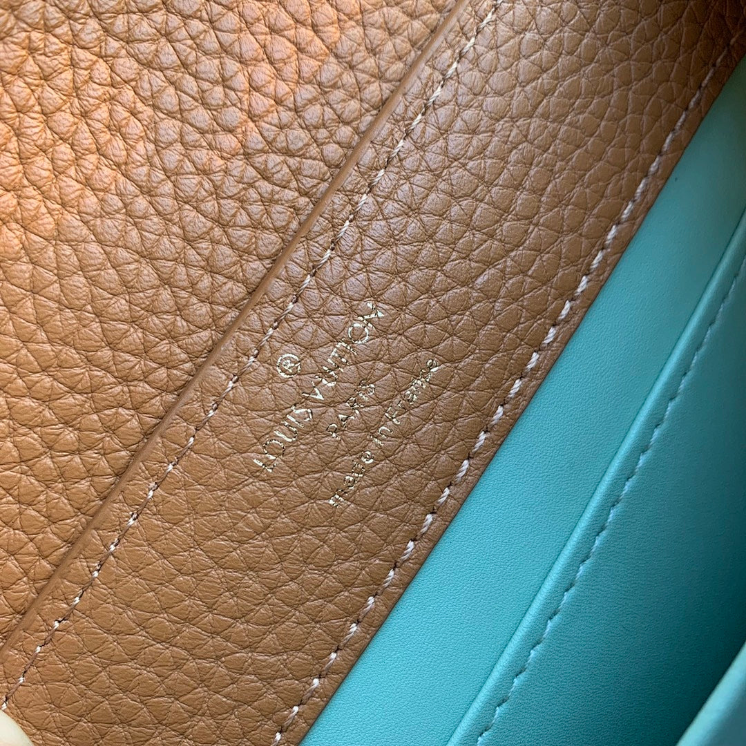 Sac à main Capucines – Réf. M21798 · Marron · Coloris 1