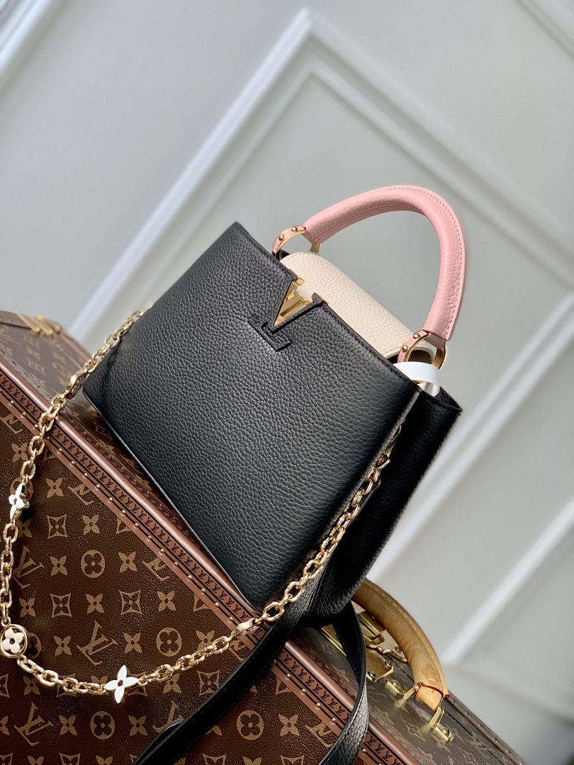 Sac à main Capucines – Réf. M22375 · Noir PM