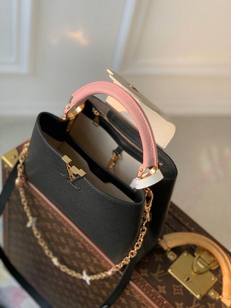 Sac à main Capucines – Réf. M22375 · Noir PM