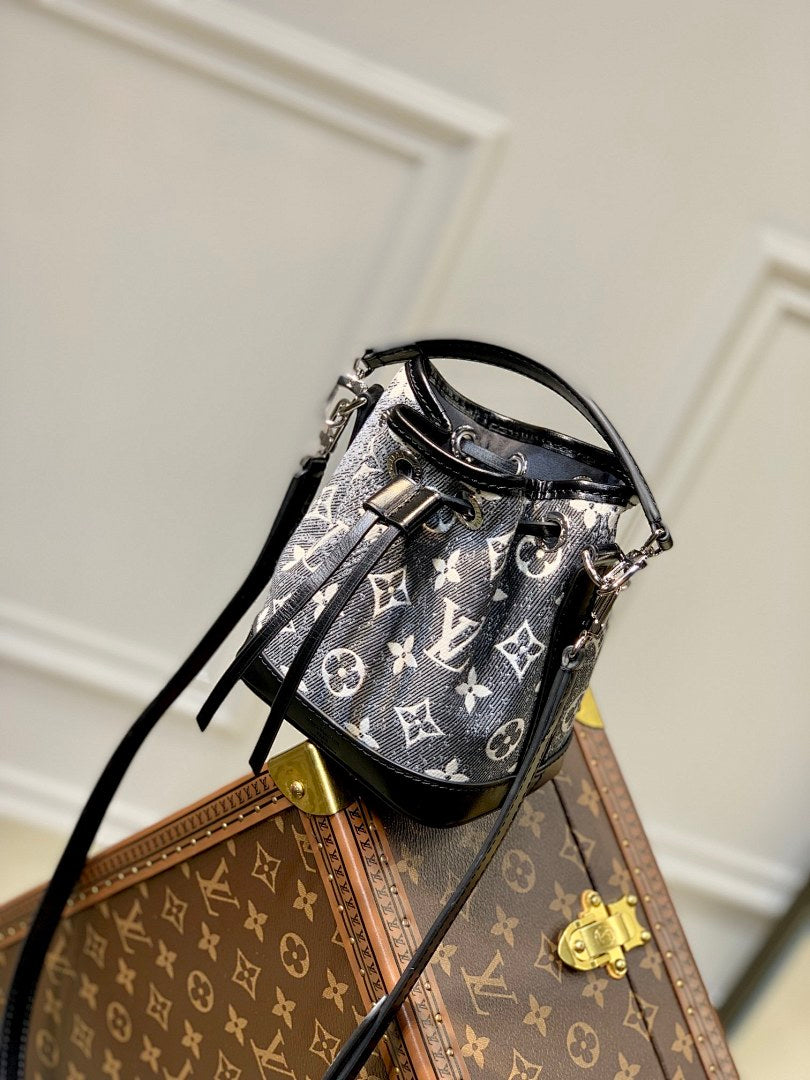 Sac à main Seau – Réf. M46449