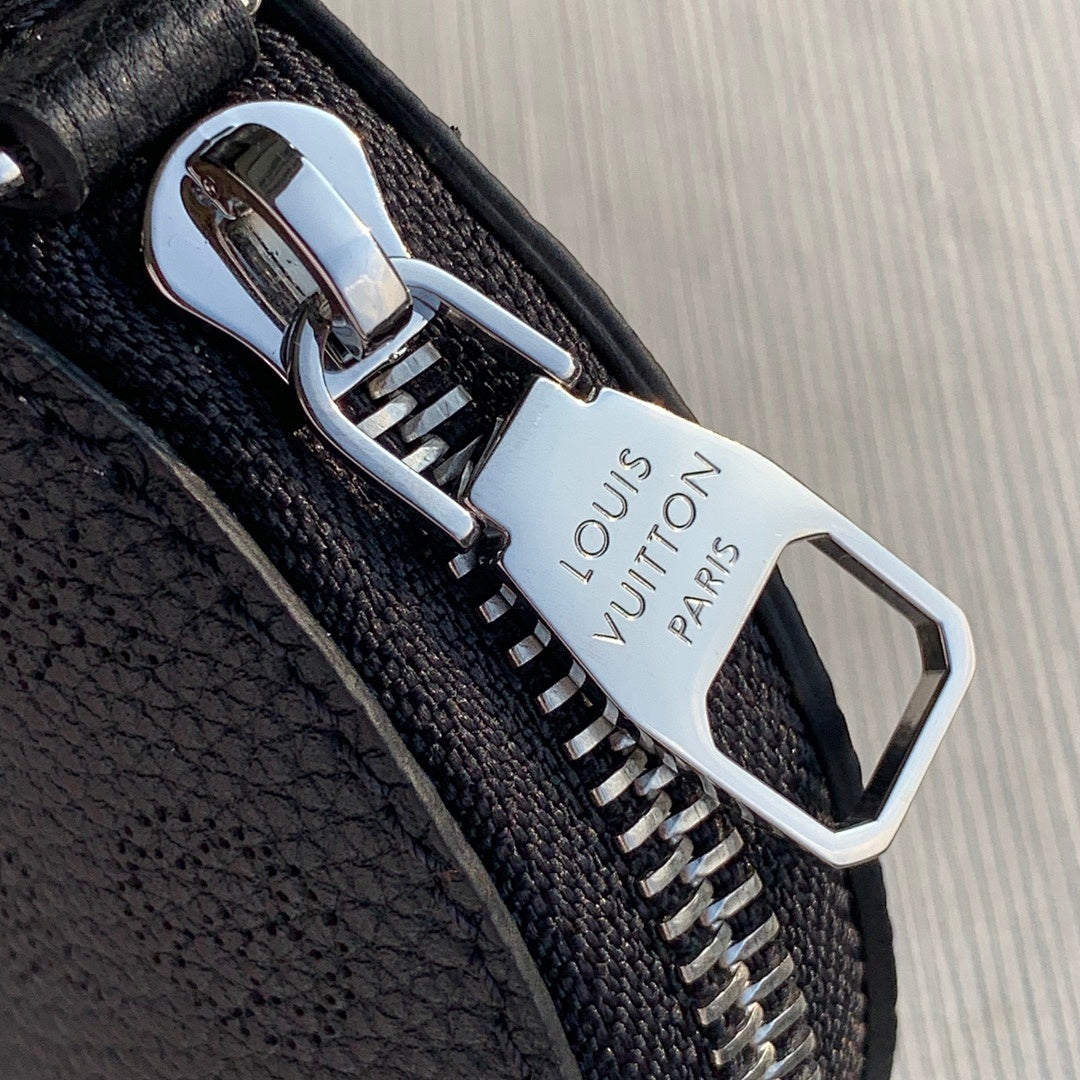Sac à main Seau – Réf. M57070 · Noir