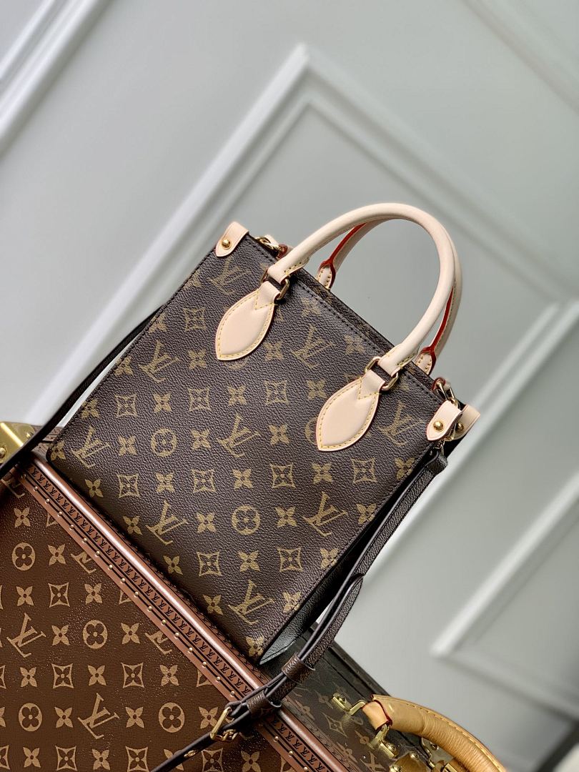 Sac à main Petit Sac Plat – Réf. M46265