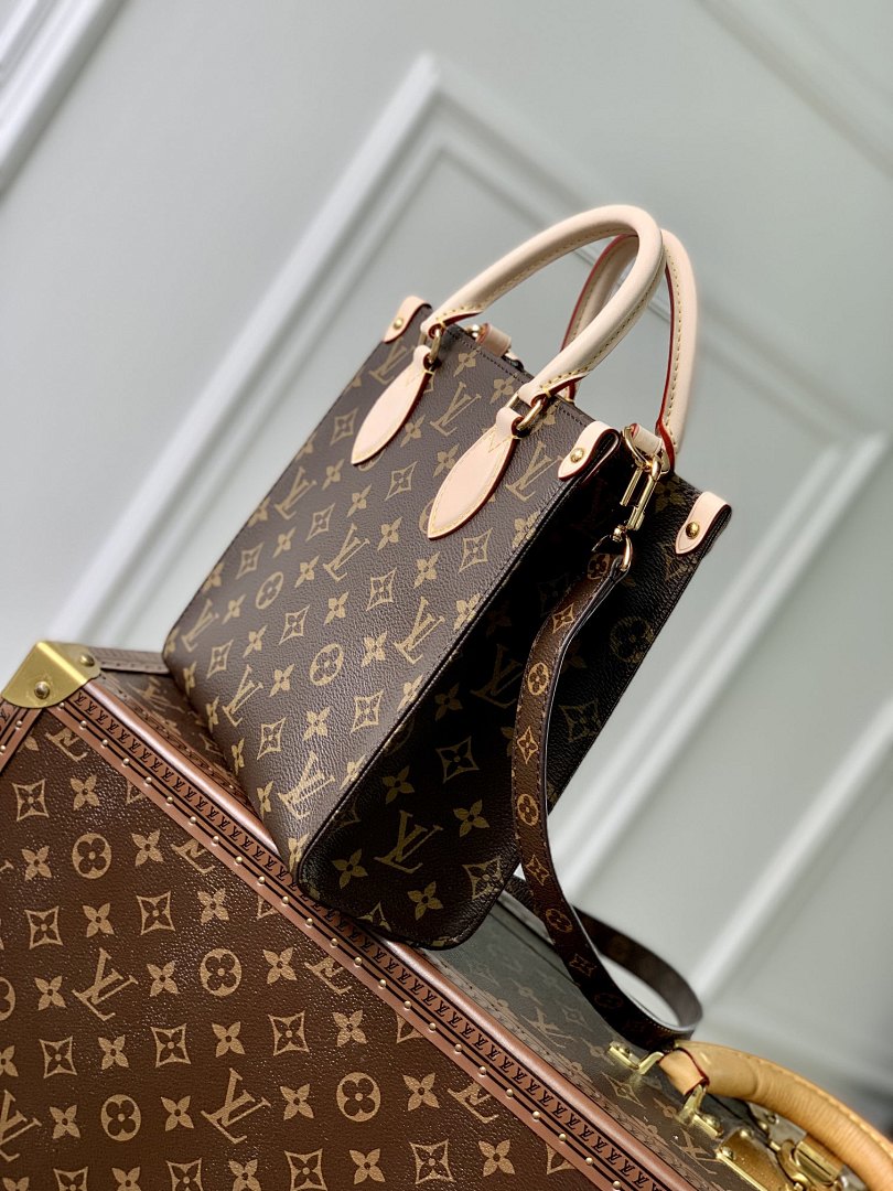 Sac à main Petit Sac Plat – Réf. M46265