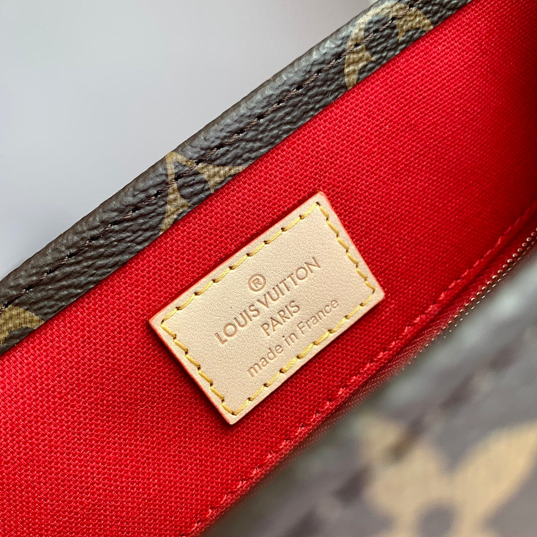 Sac à main Petit Sac Plat – Réf. M46265