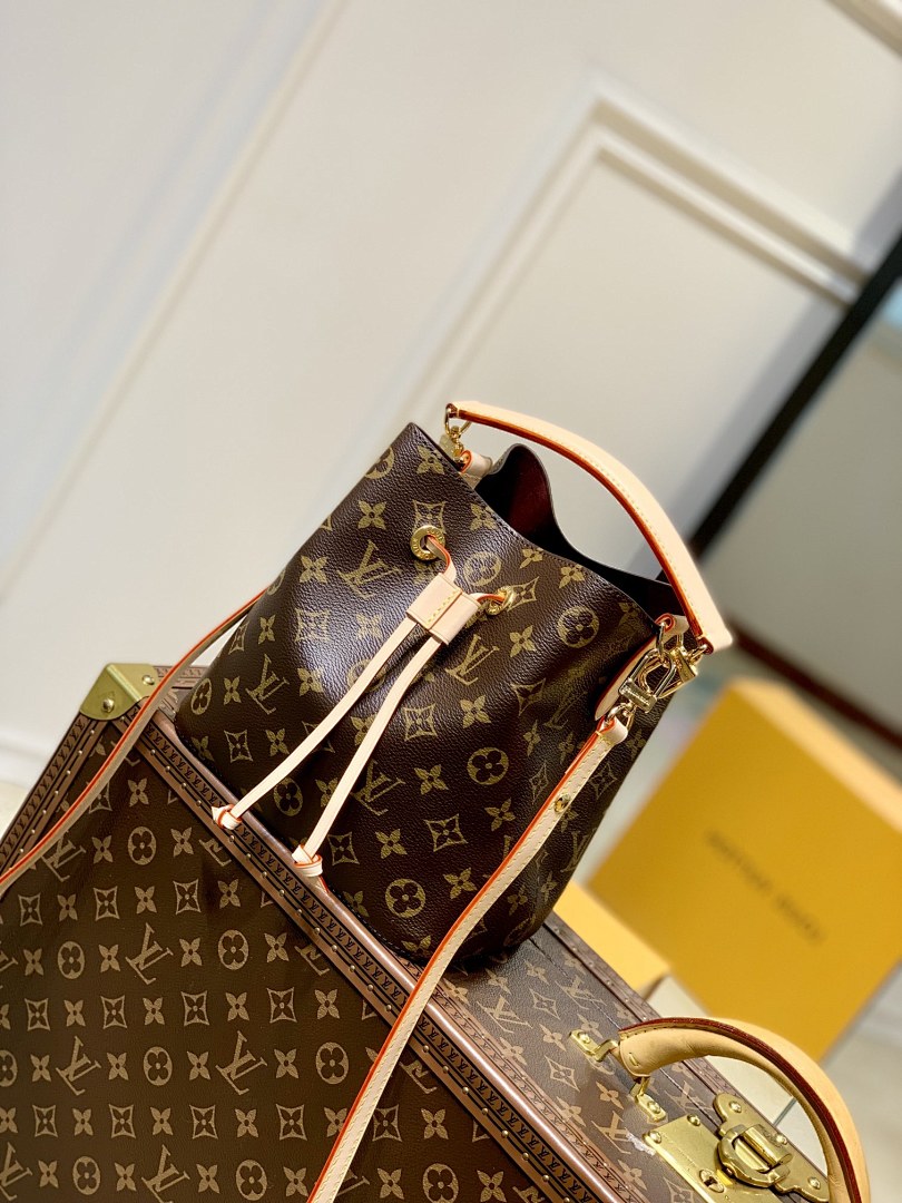 Sac à main Seau – Réf. M46581