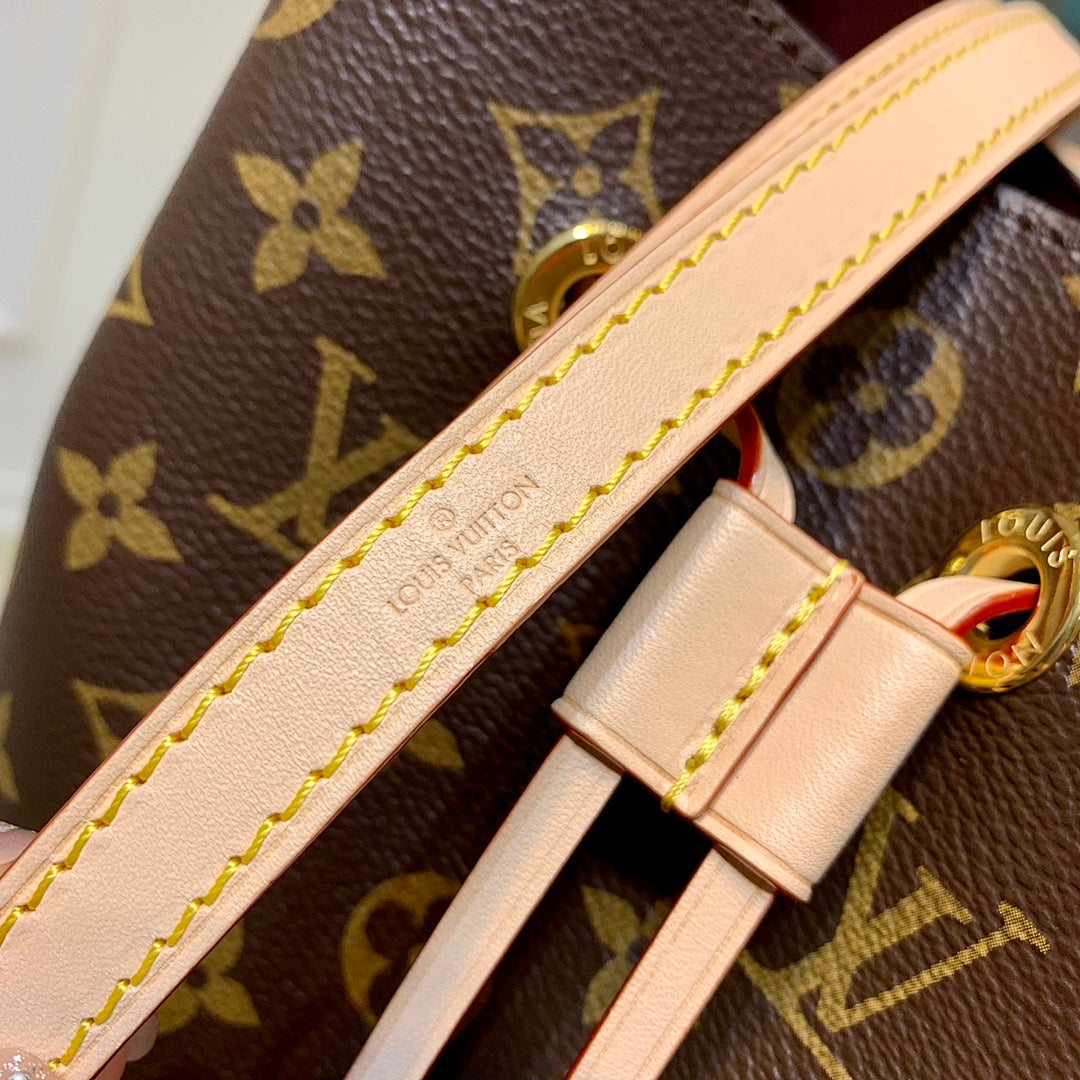 Sac à main Seau – Réf. M46581