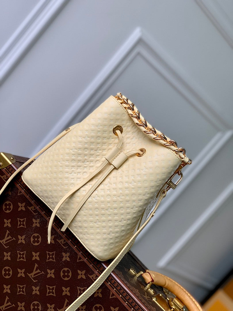 Sac à main Seau – Réf. M22599