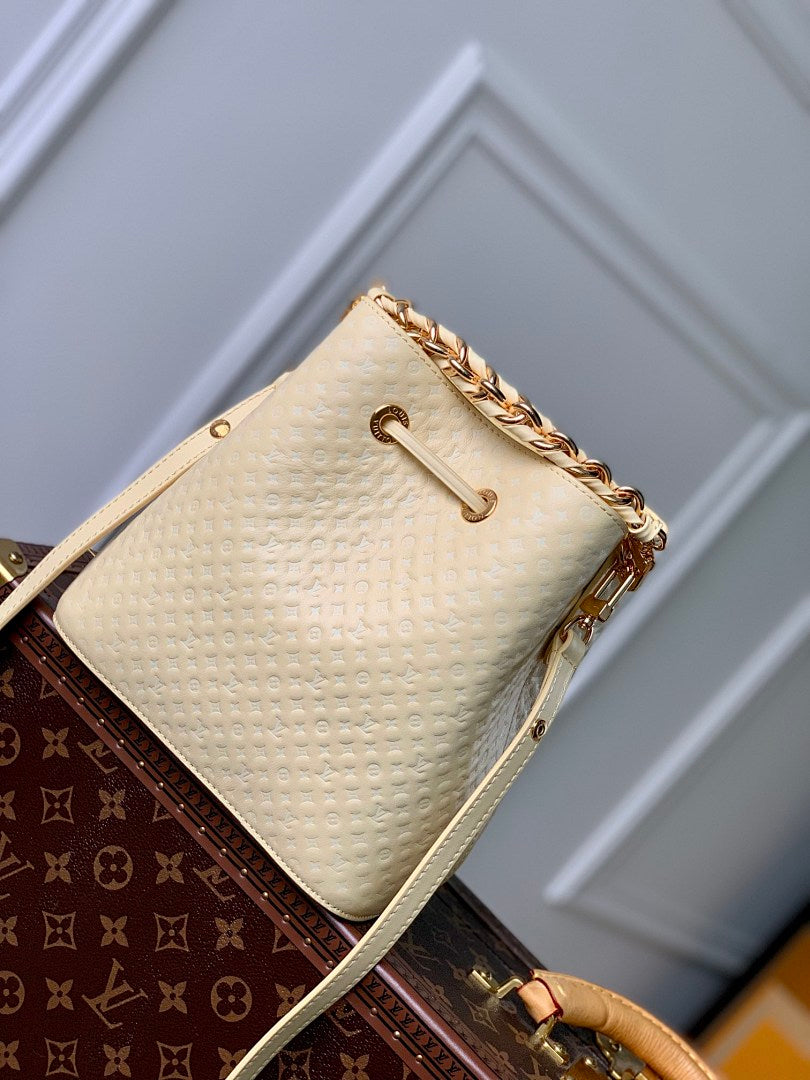 Sac à main Seau – Réf. M22599