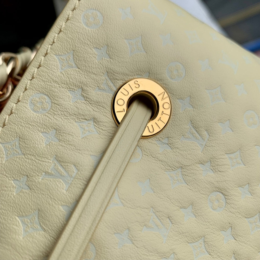 Sac à main Seau – Réf. M22599