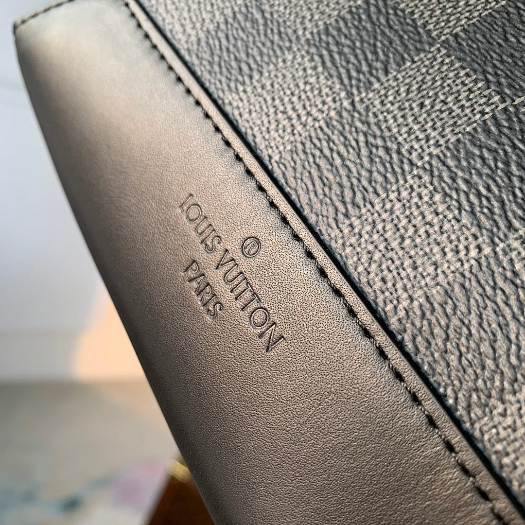 Sacoche Banane – Réf. M30936 · Damier Graphite
