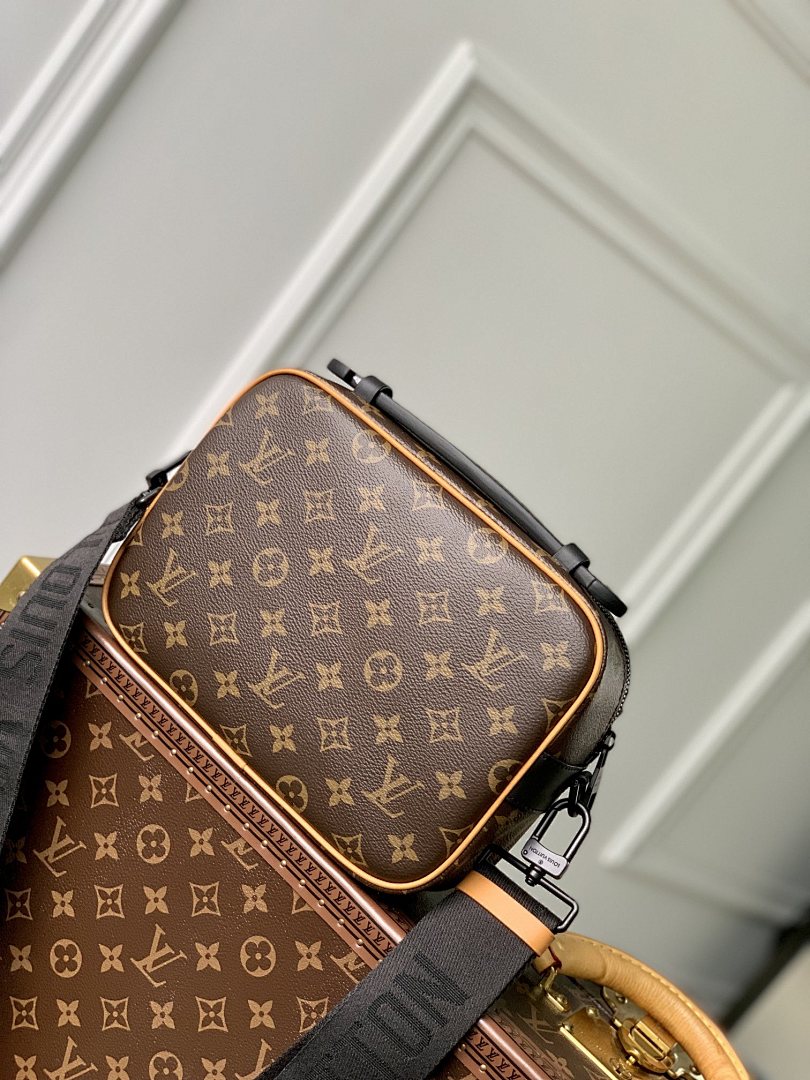 Sacoche Messenger – Réf. M46688 · Monogram