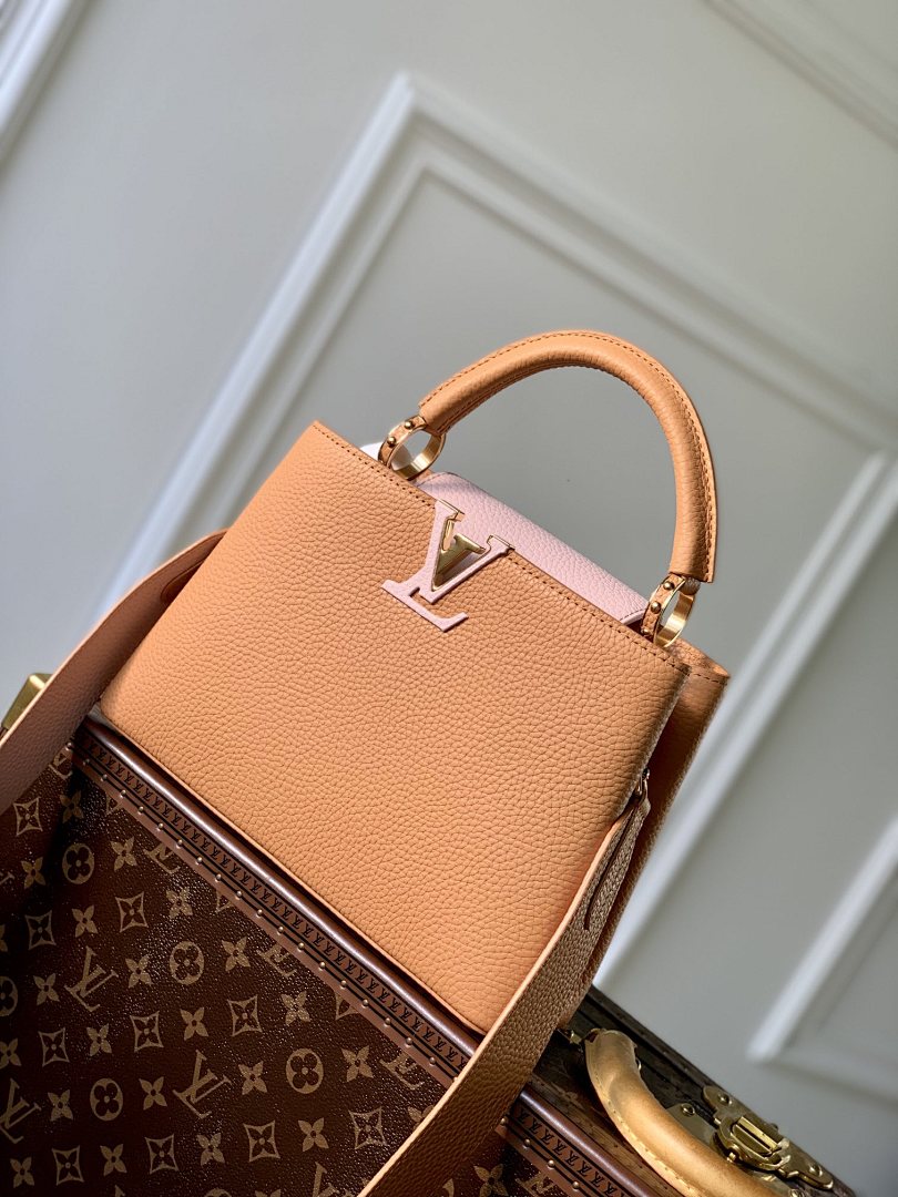 Sac à main Capucines – Réf. M22206 · Marron · Coloris 2