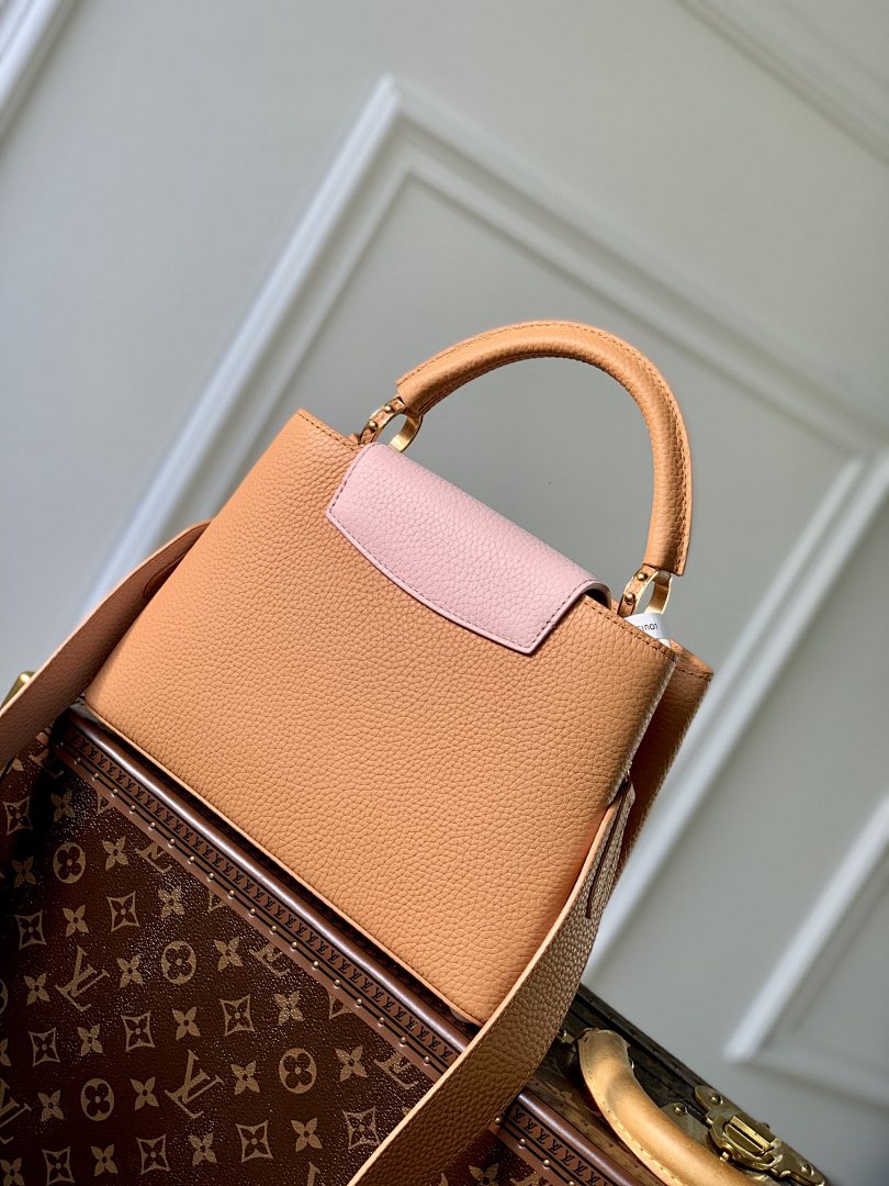 Sac à main Capucines – Réf. M22206 · Marron · Coloris 2