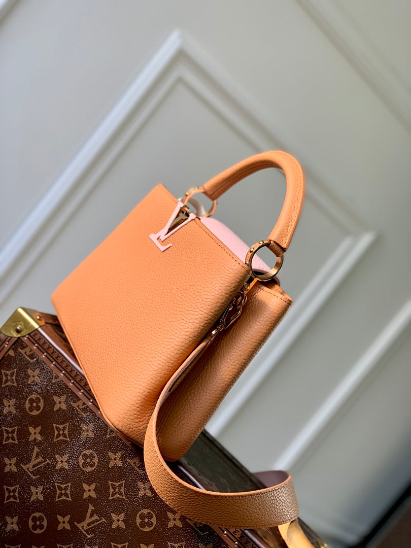 Sac à main Capucines – Réf. M22206 · Marron · Coloris 2