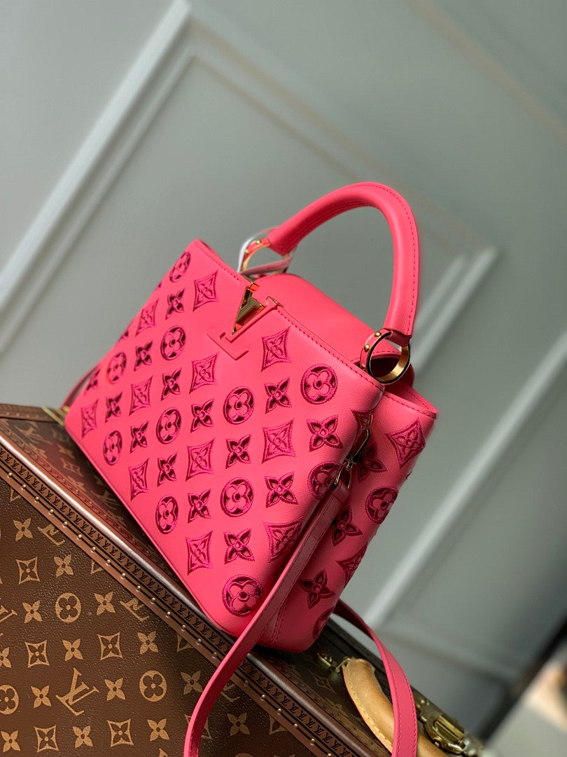 Sac à main Capucines – Réf. M22863 · Fuchsia · Coloris 2