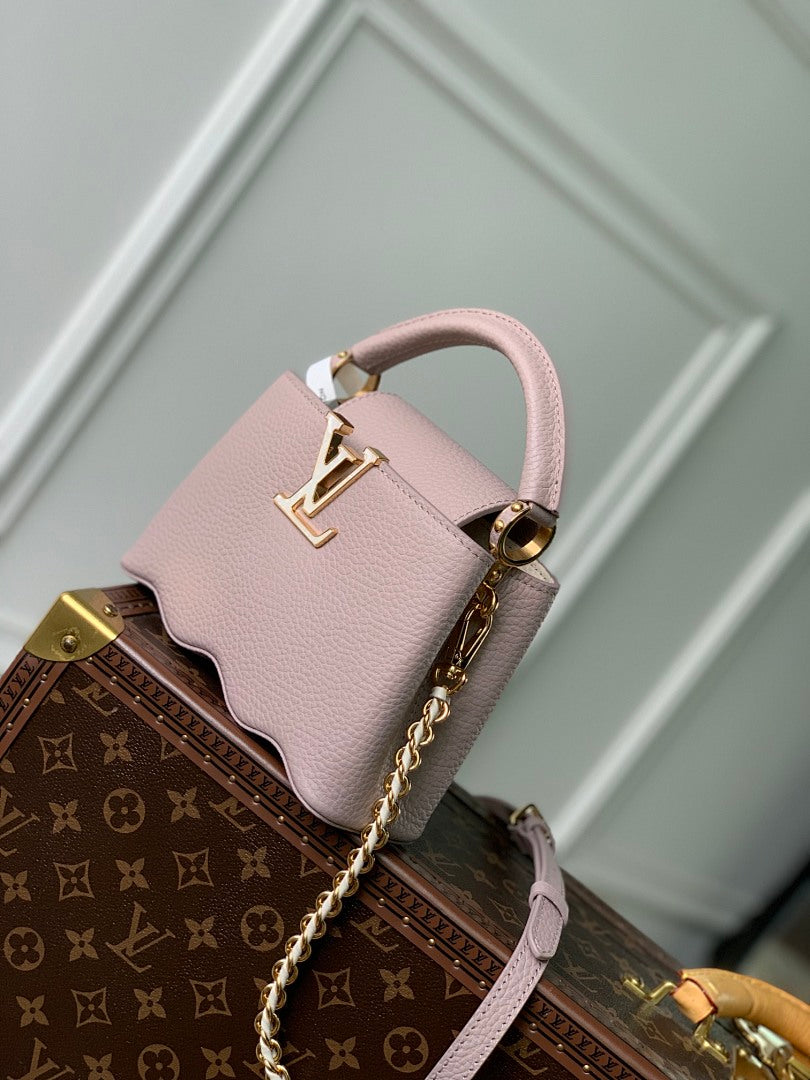 Sac à main Capucines – Réf. M22122 · Violet Rose · Coloris 1