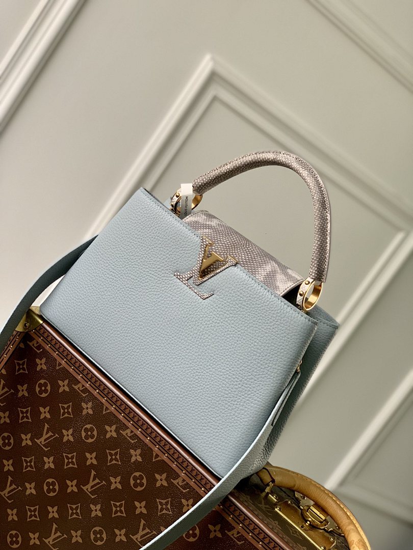 Sac à main Capucines – Réf. M22876 · Bleu Brume · Coloris 3