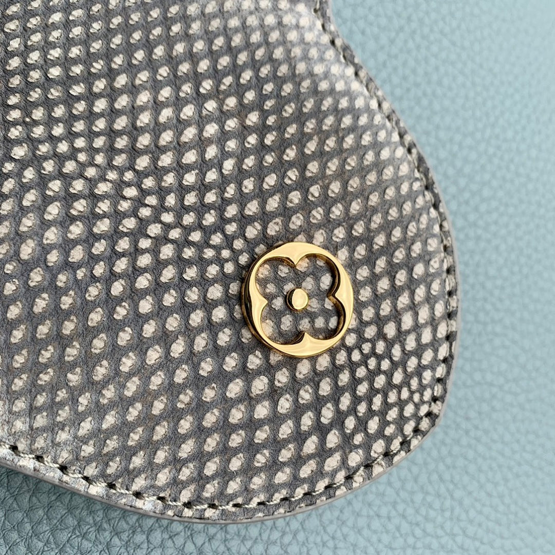 Sac à main Capucines – Réf. M22876 · Bleu Brume · Coloris 3