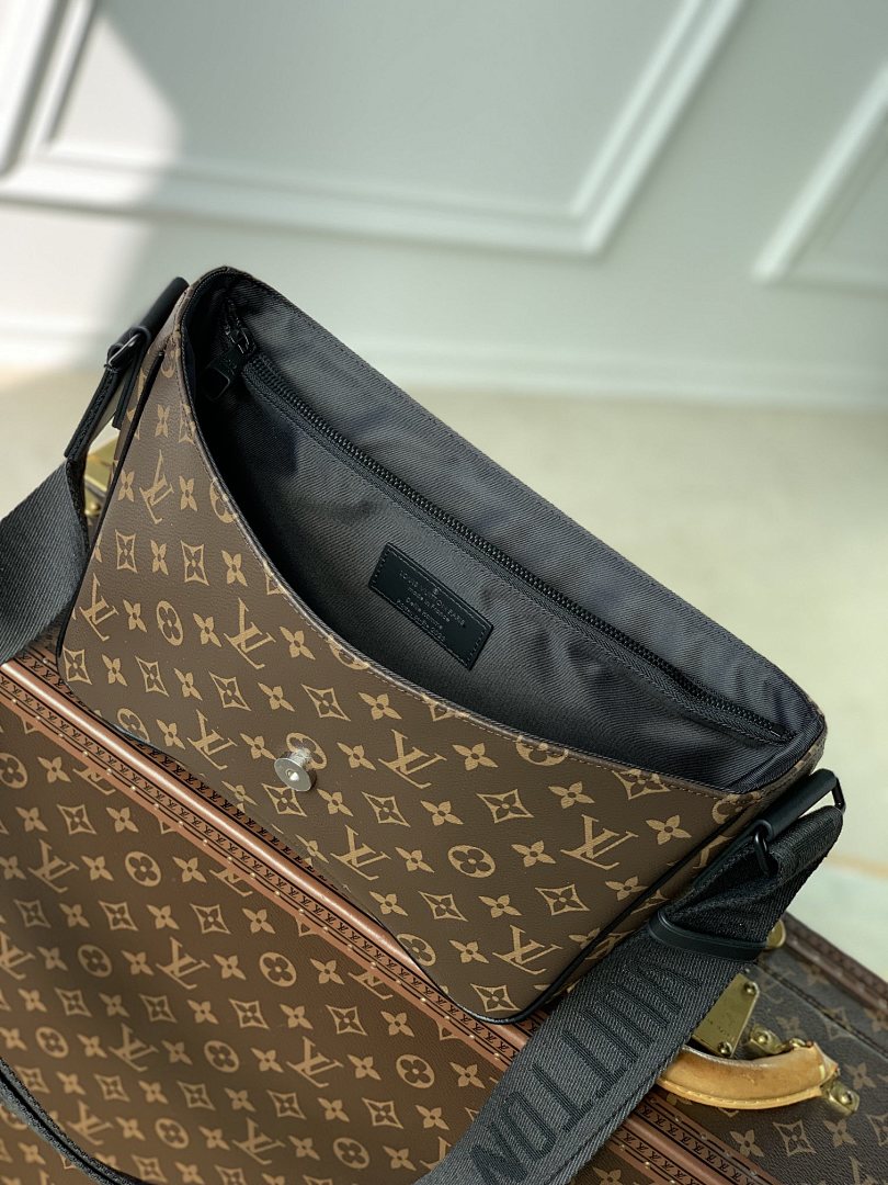 Sacoche Messenger – Réf. M46685 · Monogram