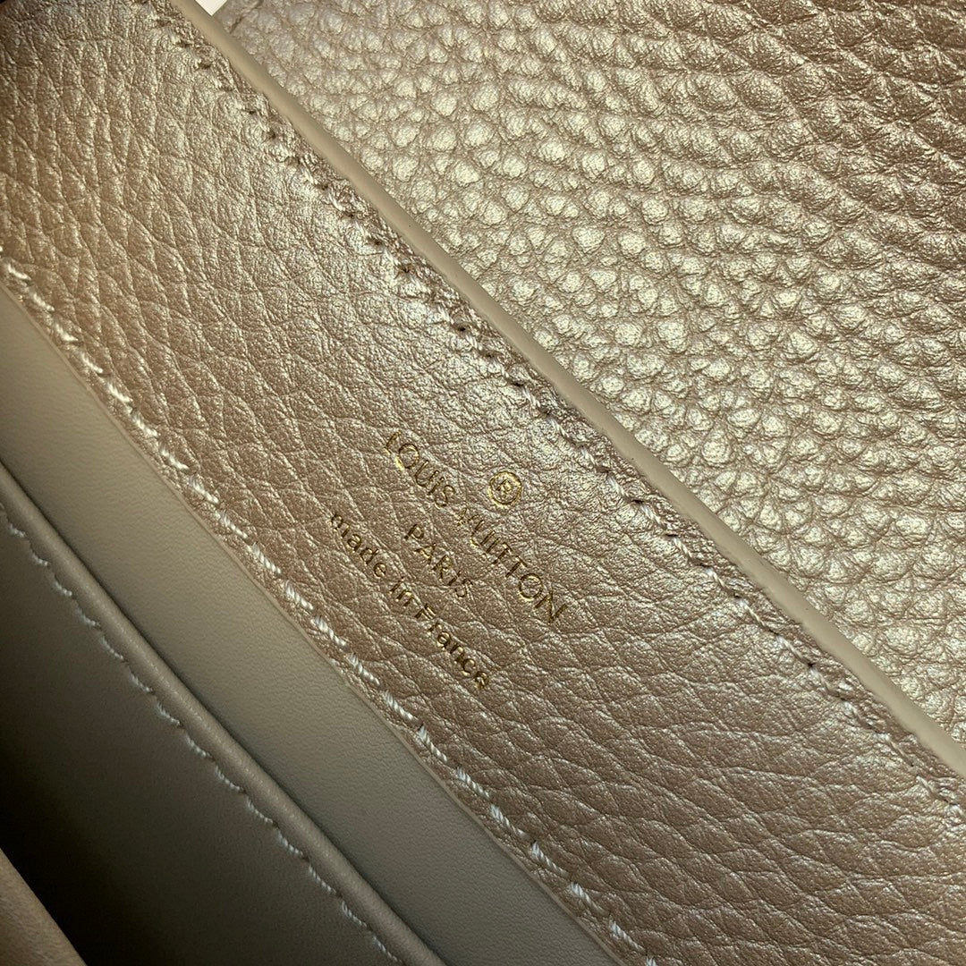 Sac à main Capucines – Réf. M22436 · Coloris 1