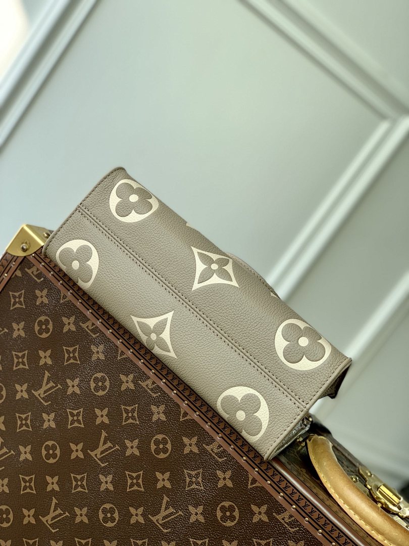 Sac à main OnTheGo – Réf. M23641
