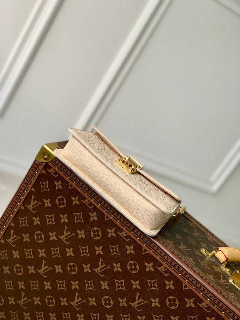 Sac à main – Réf. M82836