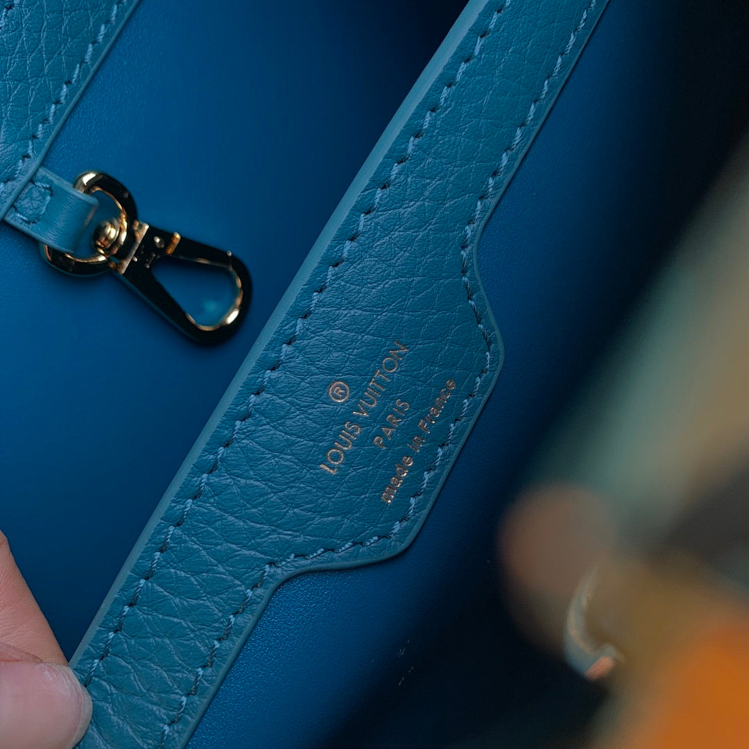 Sac à main Capucines – Réf. M23766 · Bleu · Coloris 2