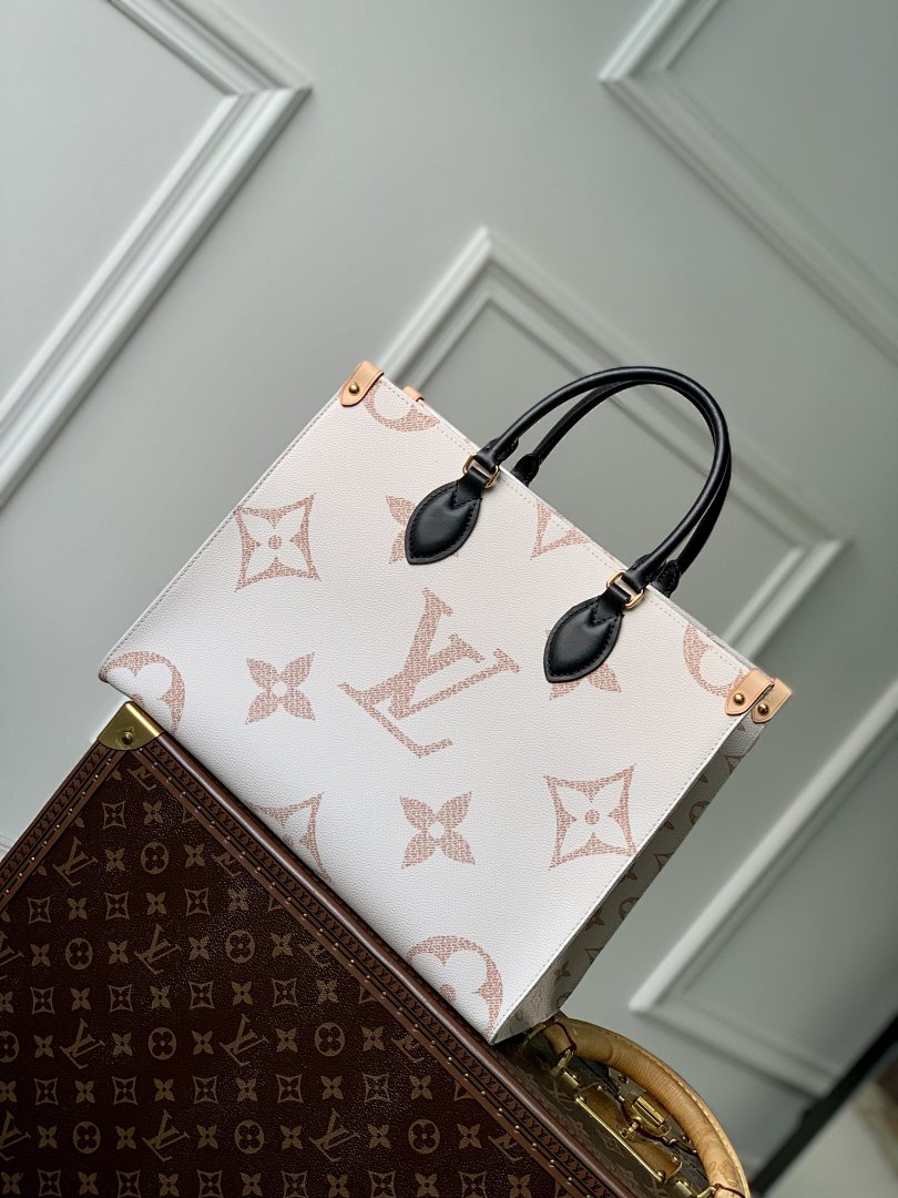 Sac à main OnTheGo – Réf. M46912