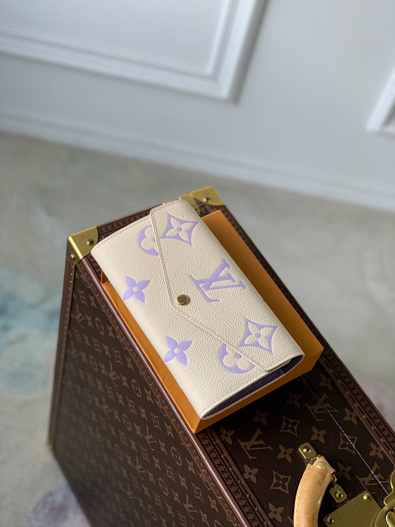 Portefeuille – Réf. M81049 · Lilas