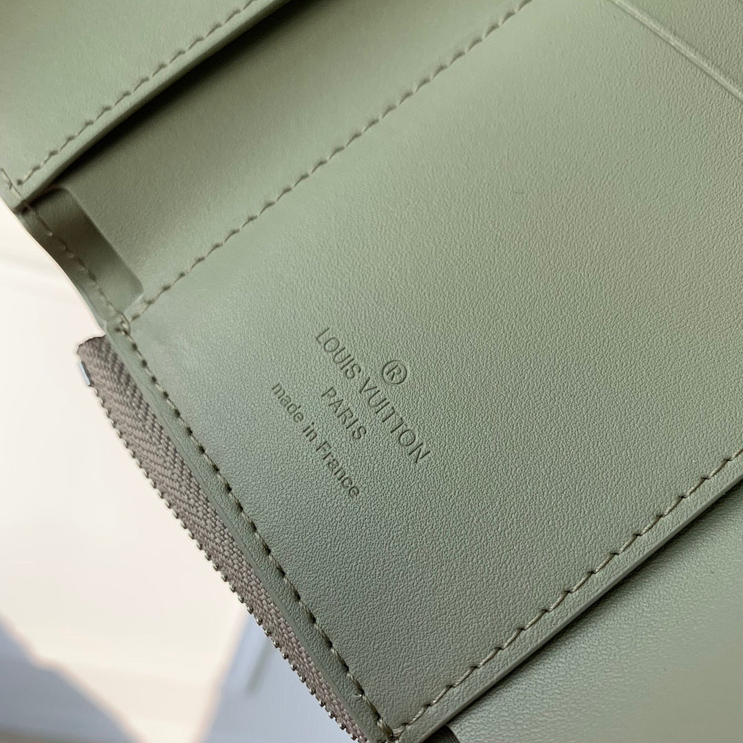 Portefeuille – Réf. M82410 · Vert de Gris