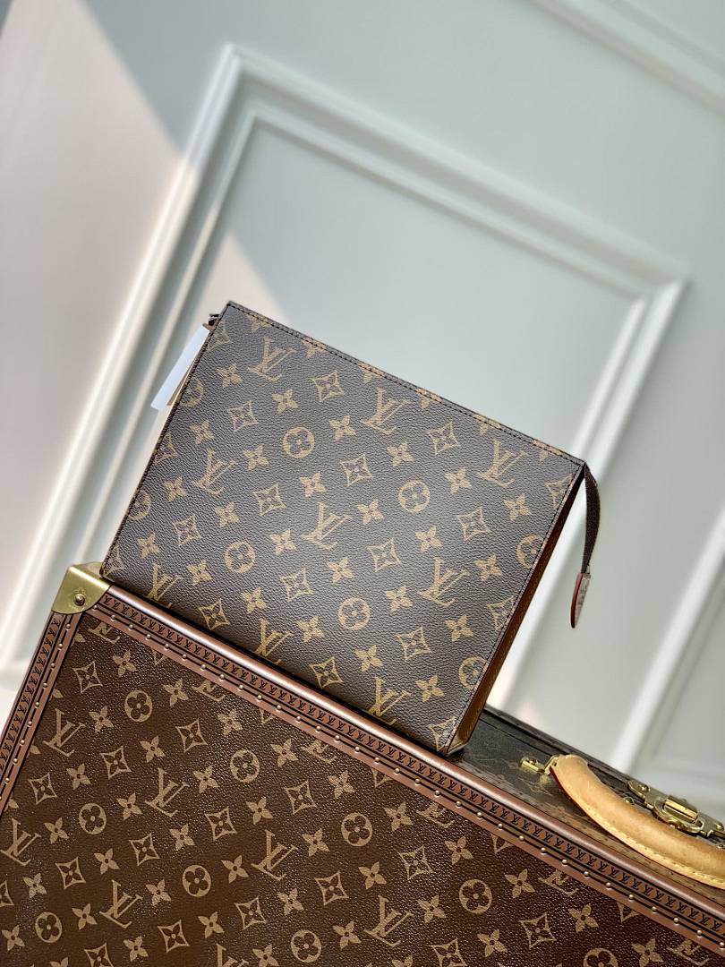Pochette – Réf. M47543 · Monogram