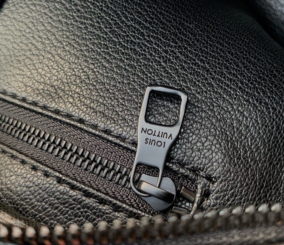 Pochette – Réf. M82576 · Cuir · Coloris 2