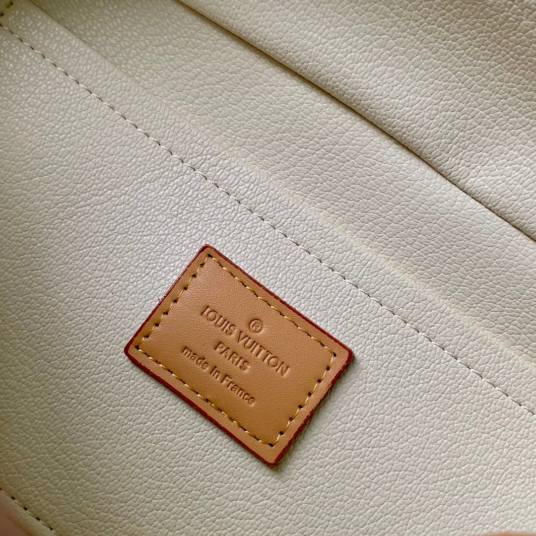 Pochette – Réf. M47069 · Monogram Blanc