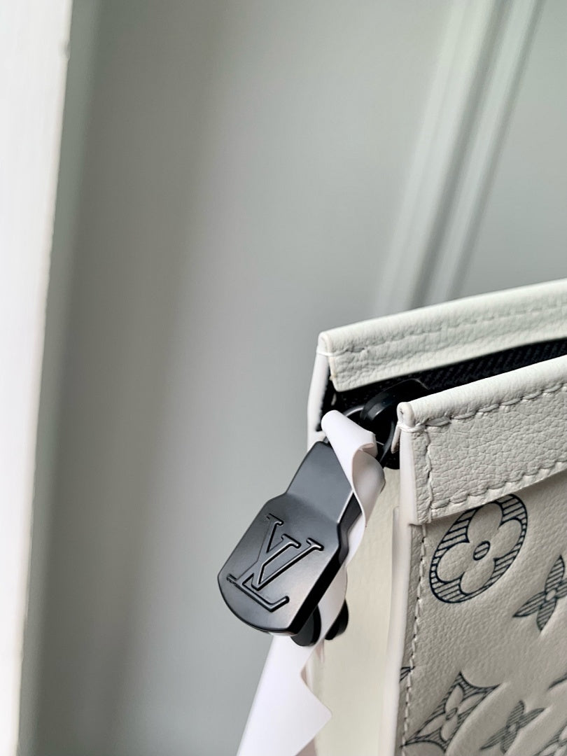 Pochette – Réf. M61692 · Blanc Doux