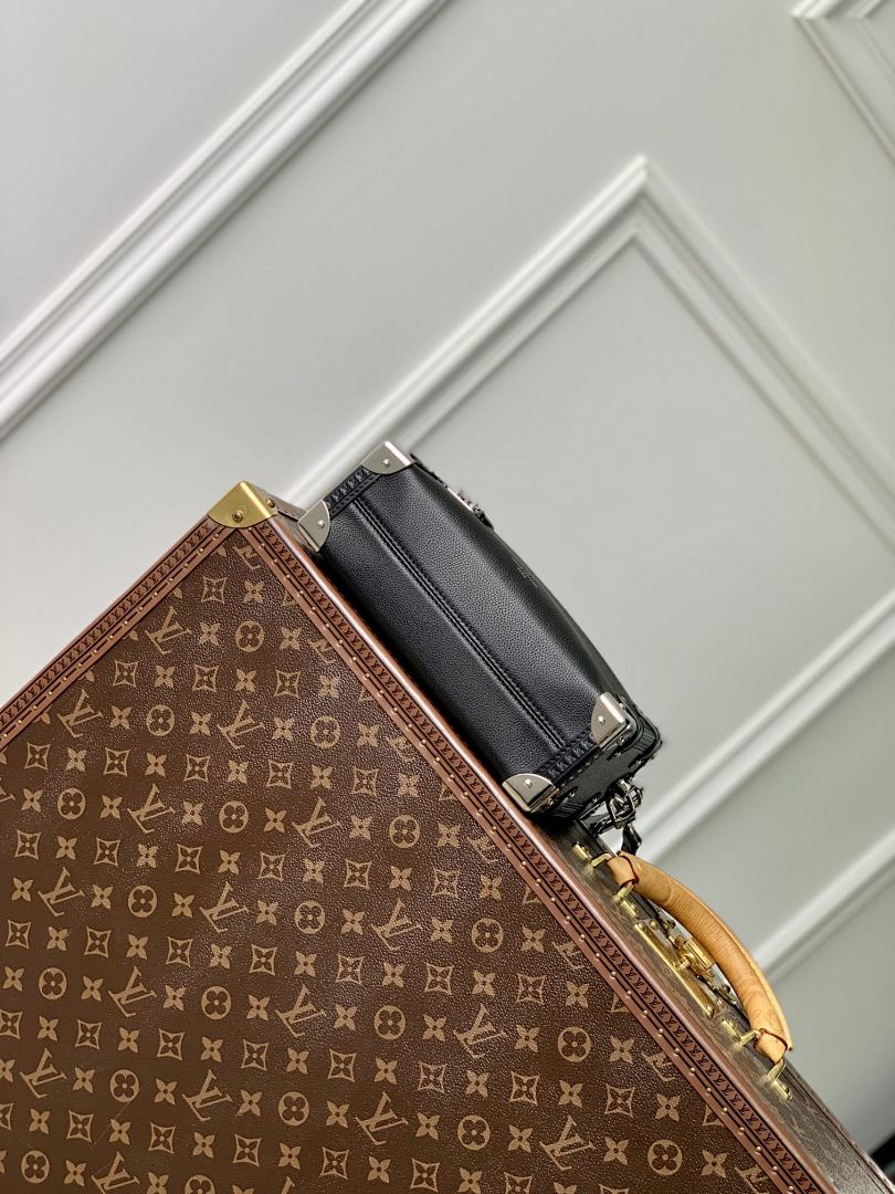 Sac à main Trunk – Réf. M25160 · Noir