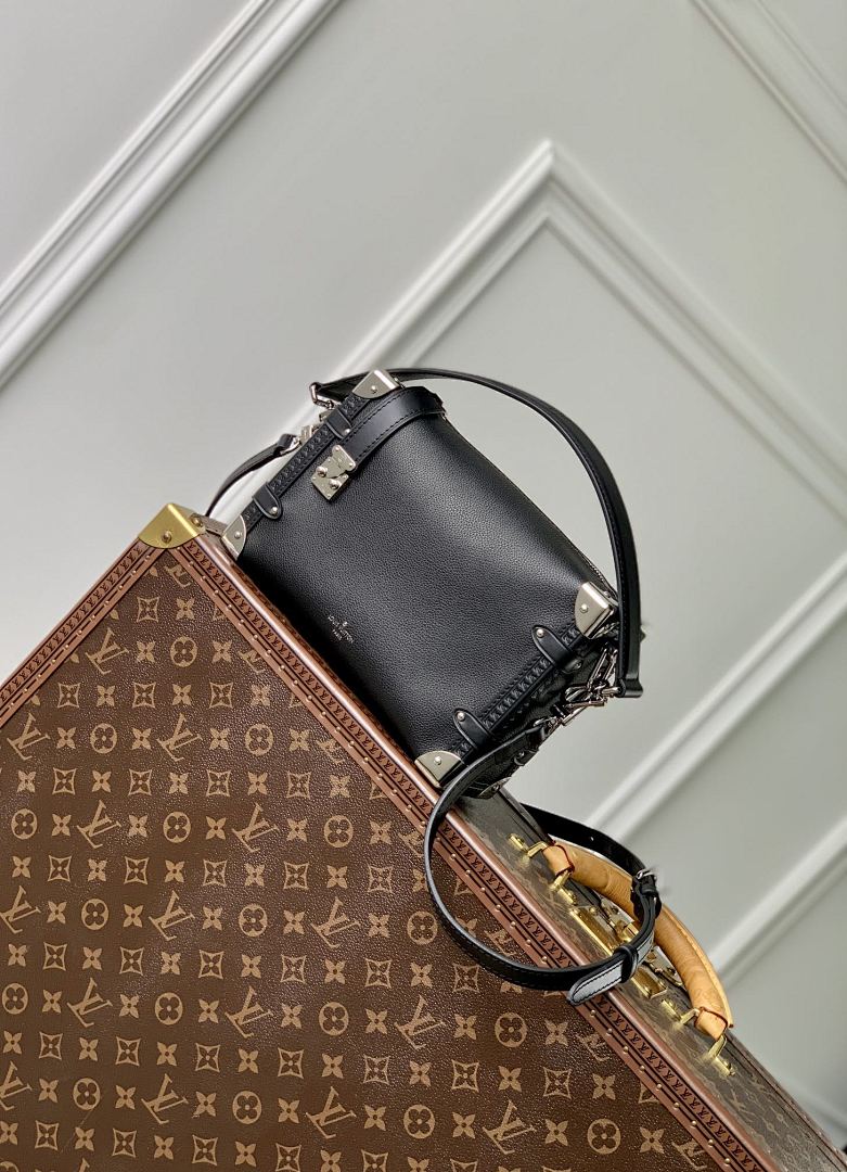 Sac à main Trunk – Réf. M25160 · Noir