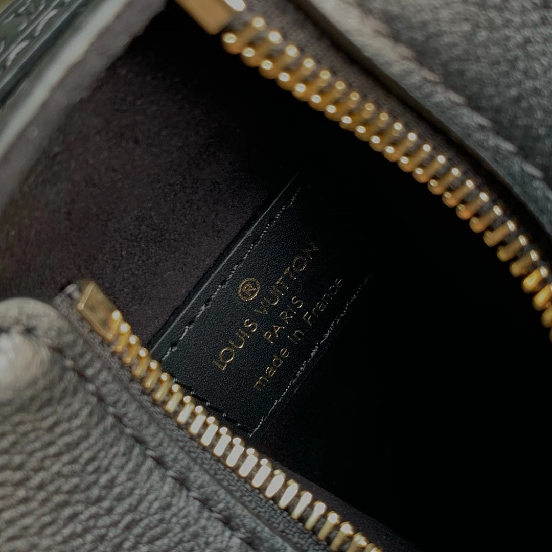 Sac à main Trunk – Réf. M23817 · Noir
