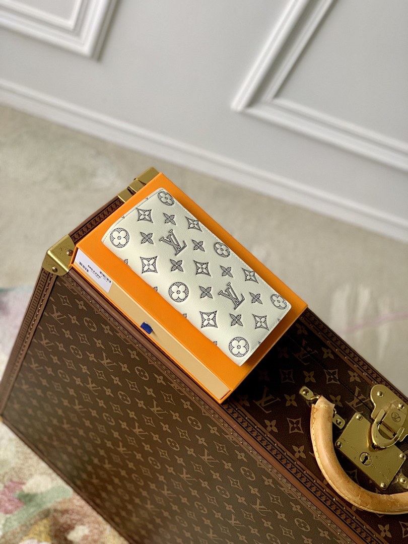 Portefeuille – Réf. M61697 · Blanc Doux