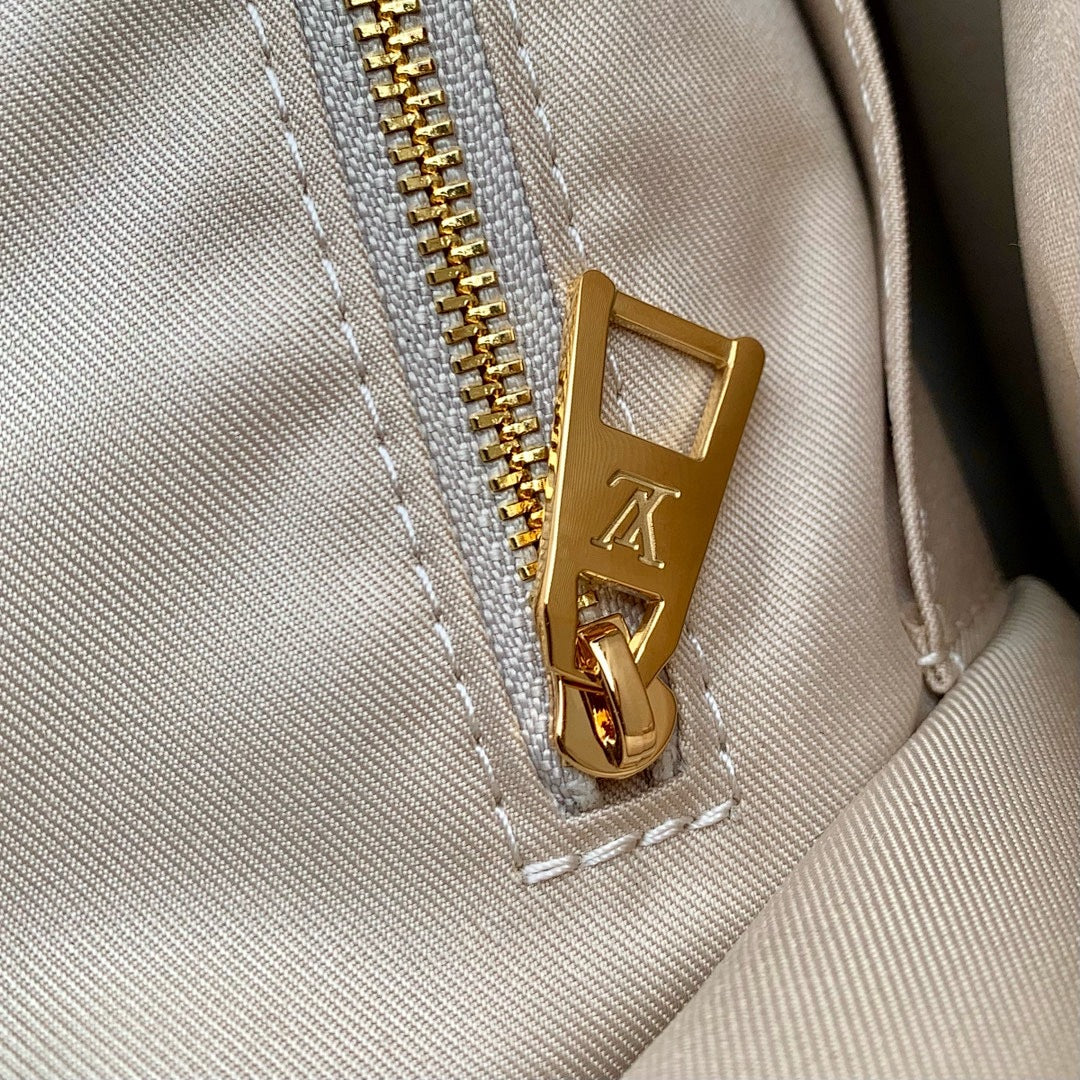 Sac à main OnTheGo – Réf. M24708 · Blanc