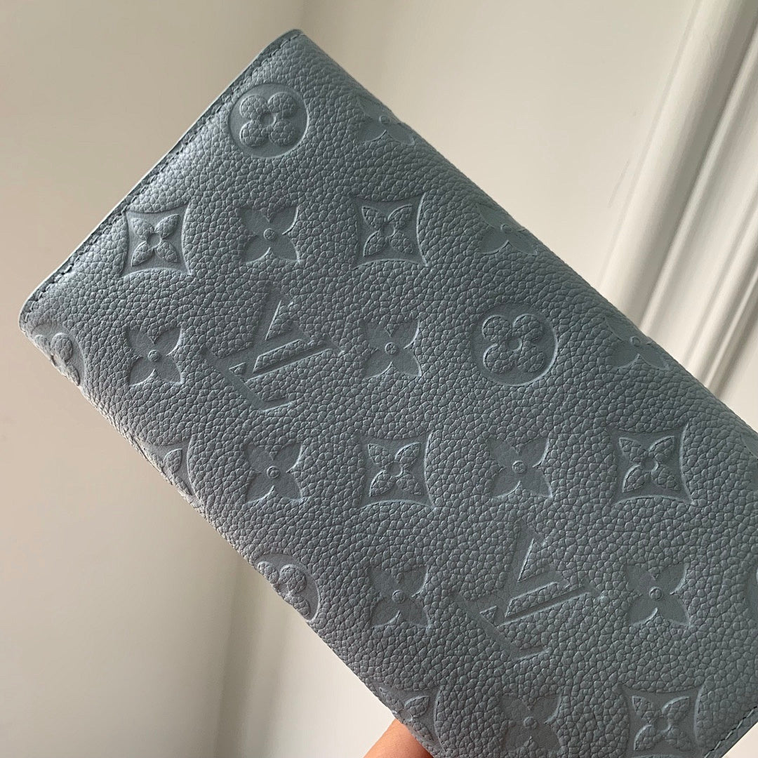 Portefeuille – Réf. M83443 · Bleu Brume