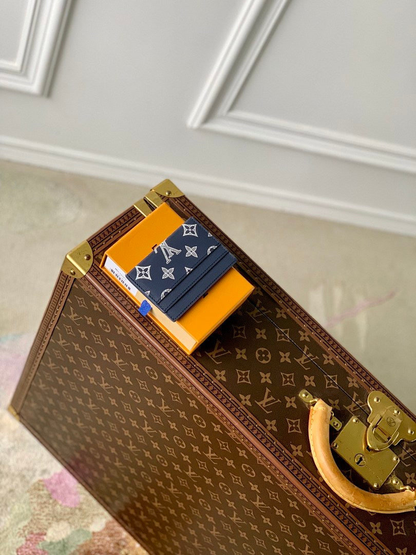 Portefeuille – Réf. M83699 · Bleu Doux