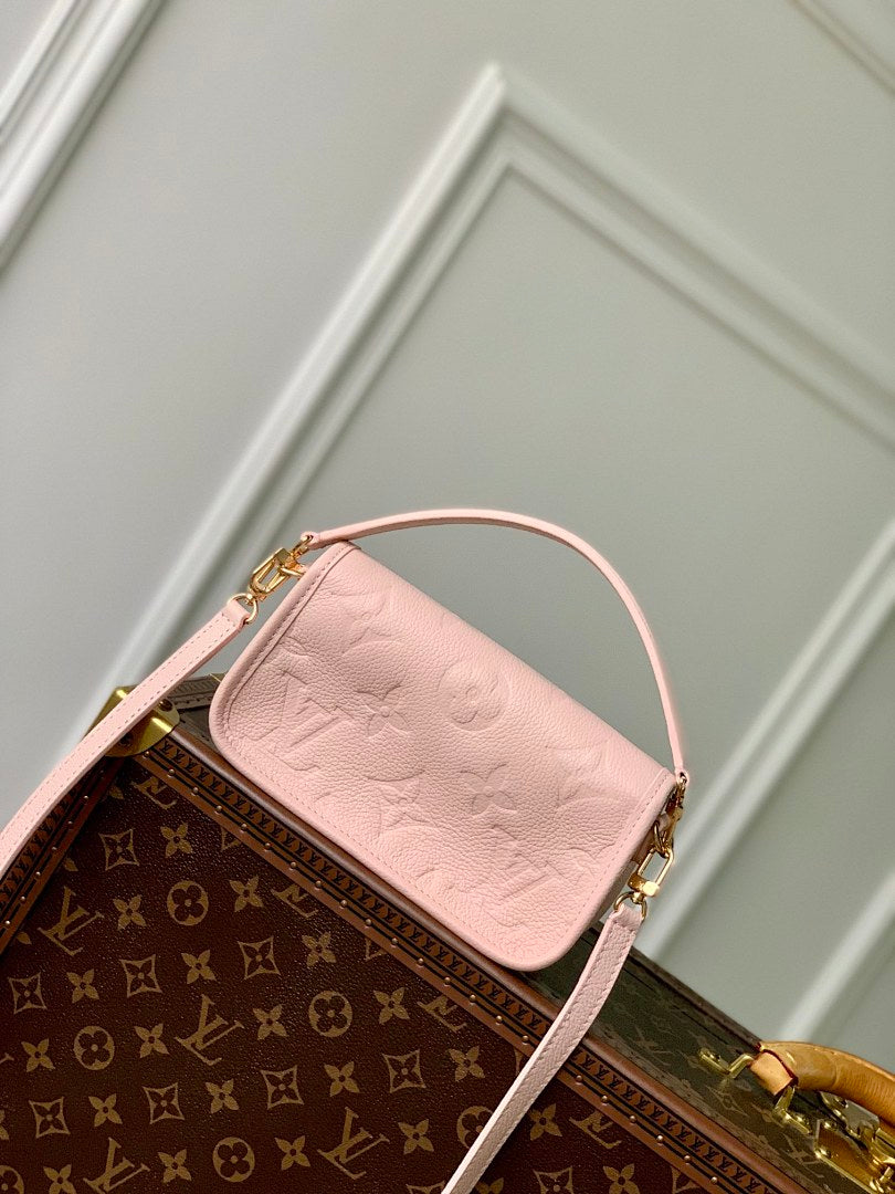 Sac à main – Réf. M83566 · Rose