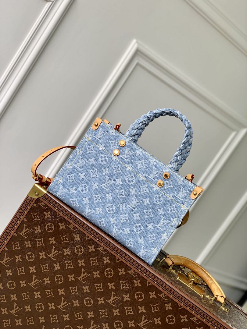 Sac à main OnTheGo – Réf. M24897