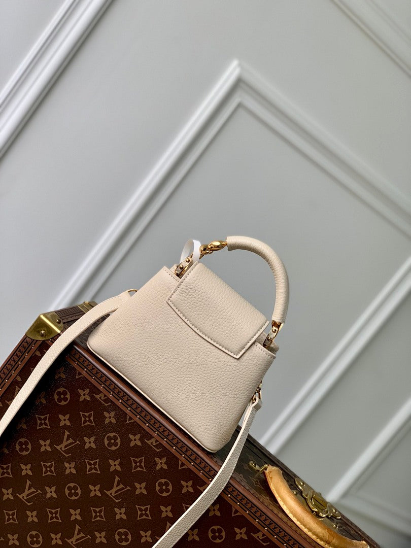 Sac à main Capucines – Réf. M23943 · Coloris 3