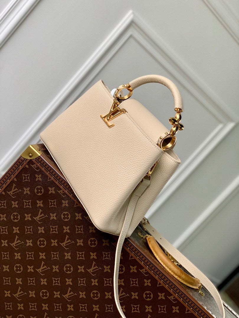 Sac à main Capucines – Réf. M23943 · Coloris 1