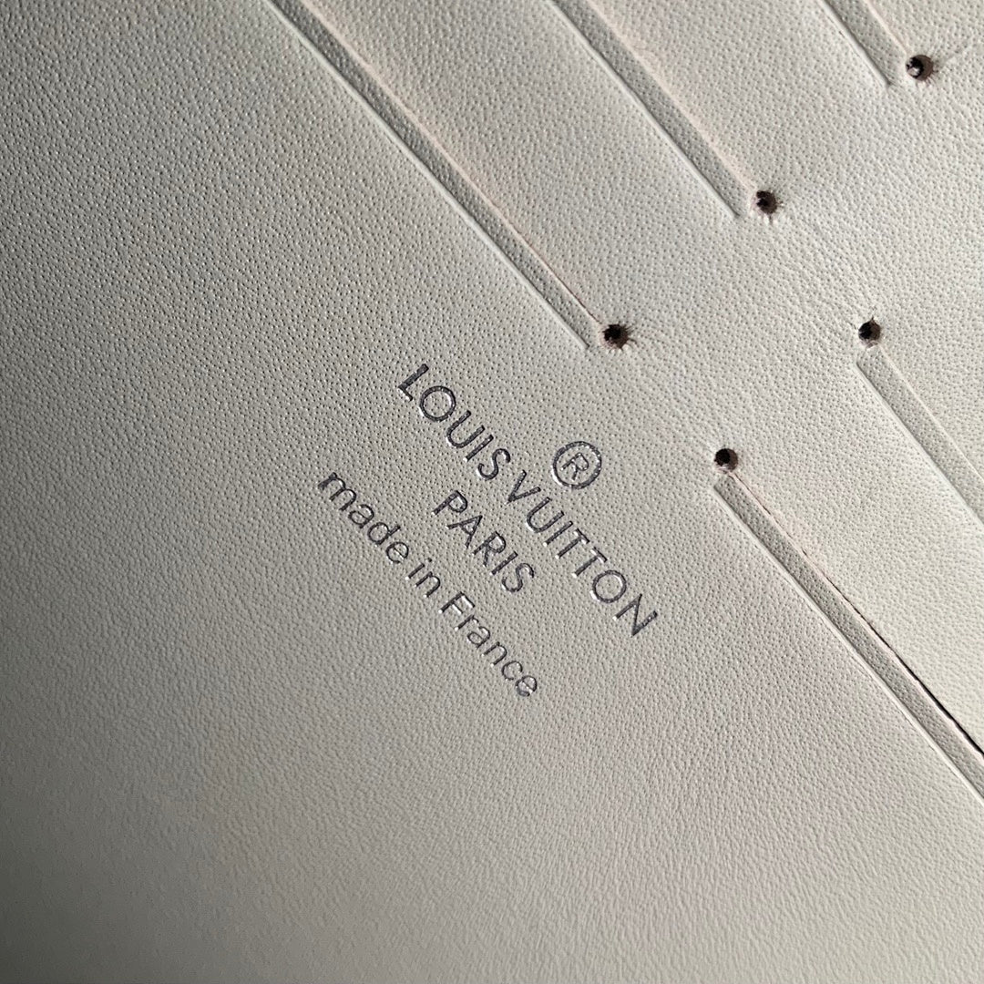 Pochette – Réf. M61692 · Coloris 12