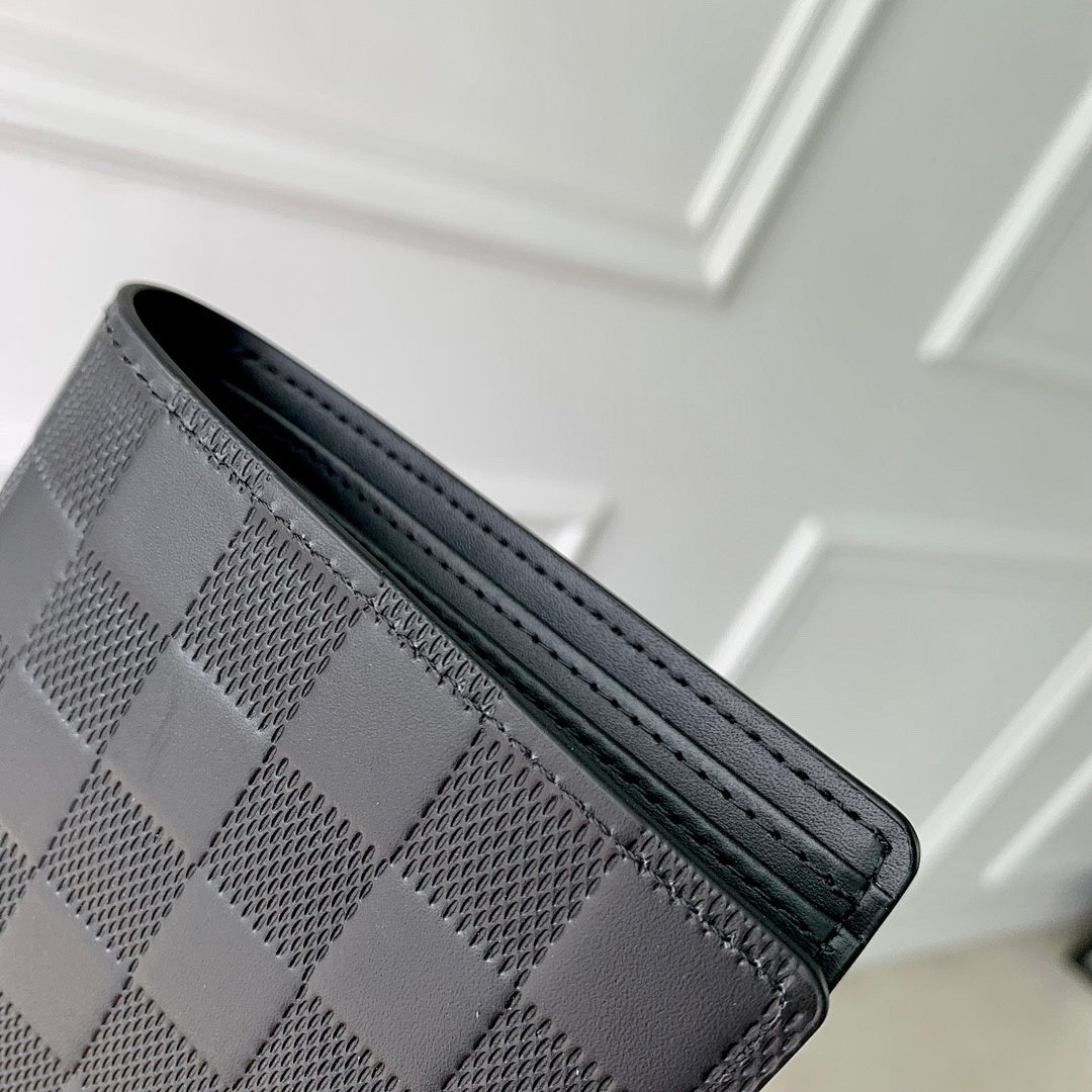 Portefeuille – Réf. N63124 · Damier Embossé
